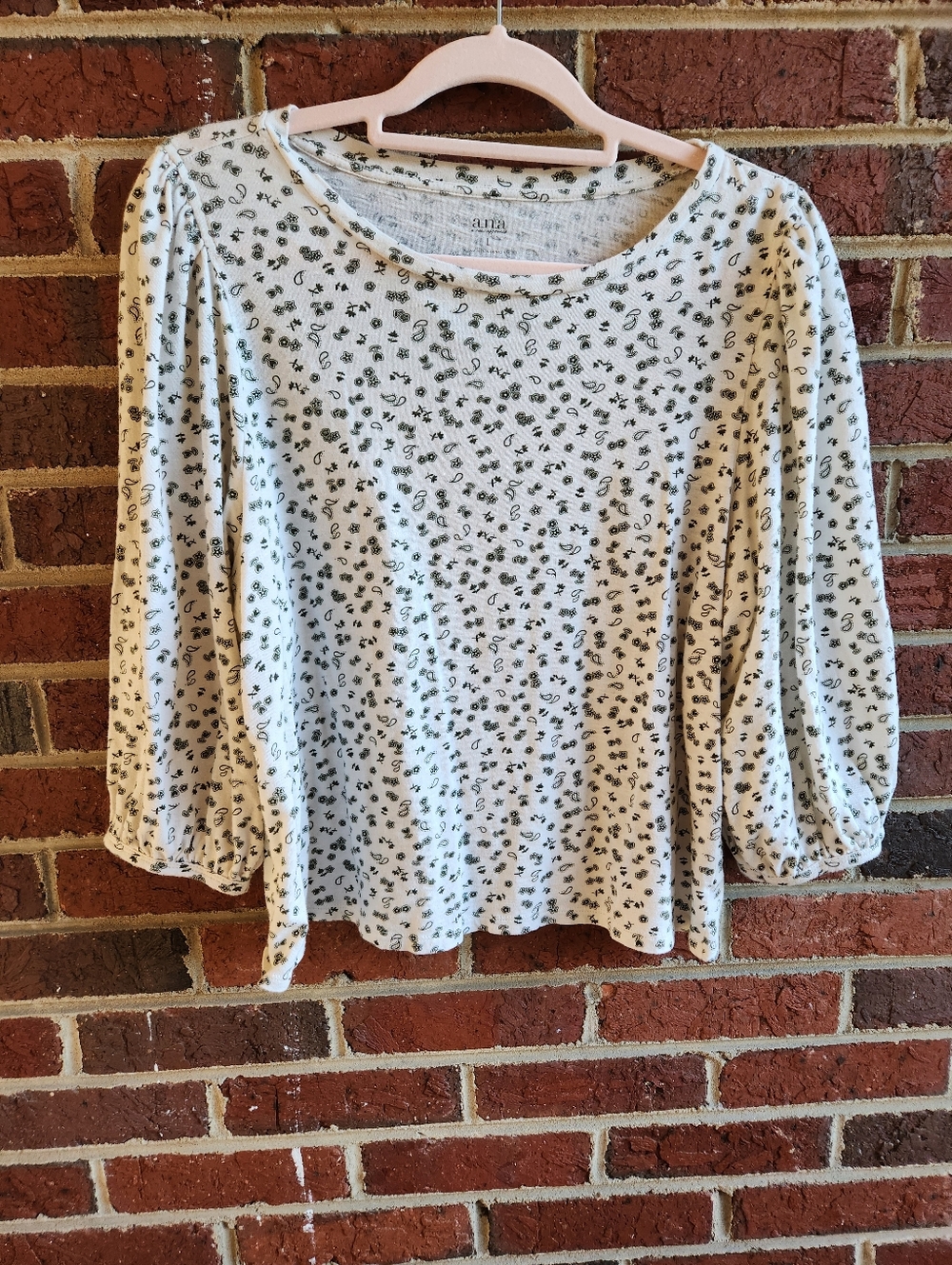 a.n.a White Floral Puff-Sleeve Top Large Cotton